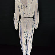 Damen Sportanzug mit modernem Hochglanz-Design und elastischem Bund WW