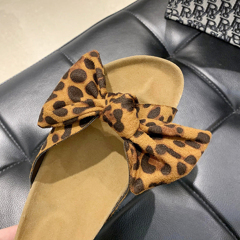 WW | Luxuriöse Wildleder Hausschuhe mit Schleife Beige