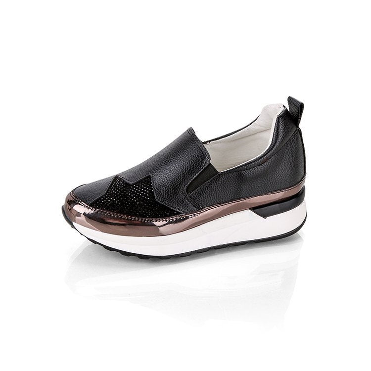 Damen Slip-On Sneakers mit glitzerndem Obermaterial und komfortabler Sohle W&W
