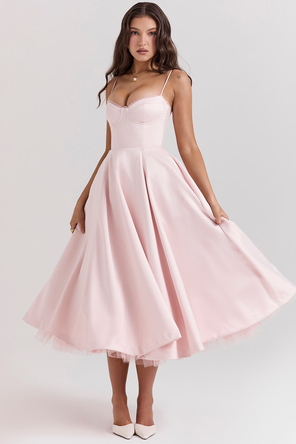 W&W Mode | Elegantes Schlankheitskleid
