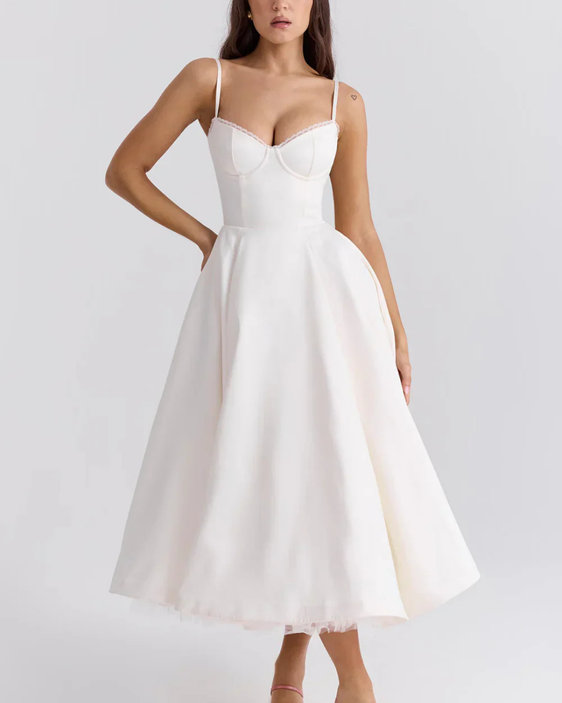 WW | Luftiges Sommerkleid Mit Korsagen Detail