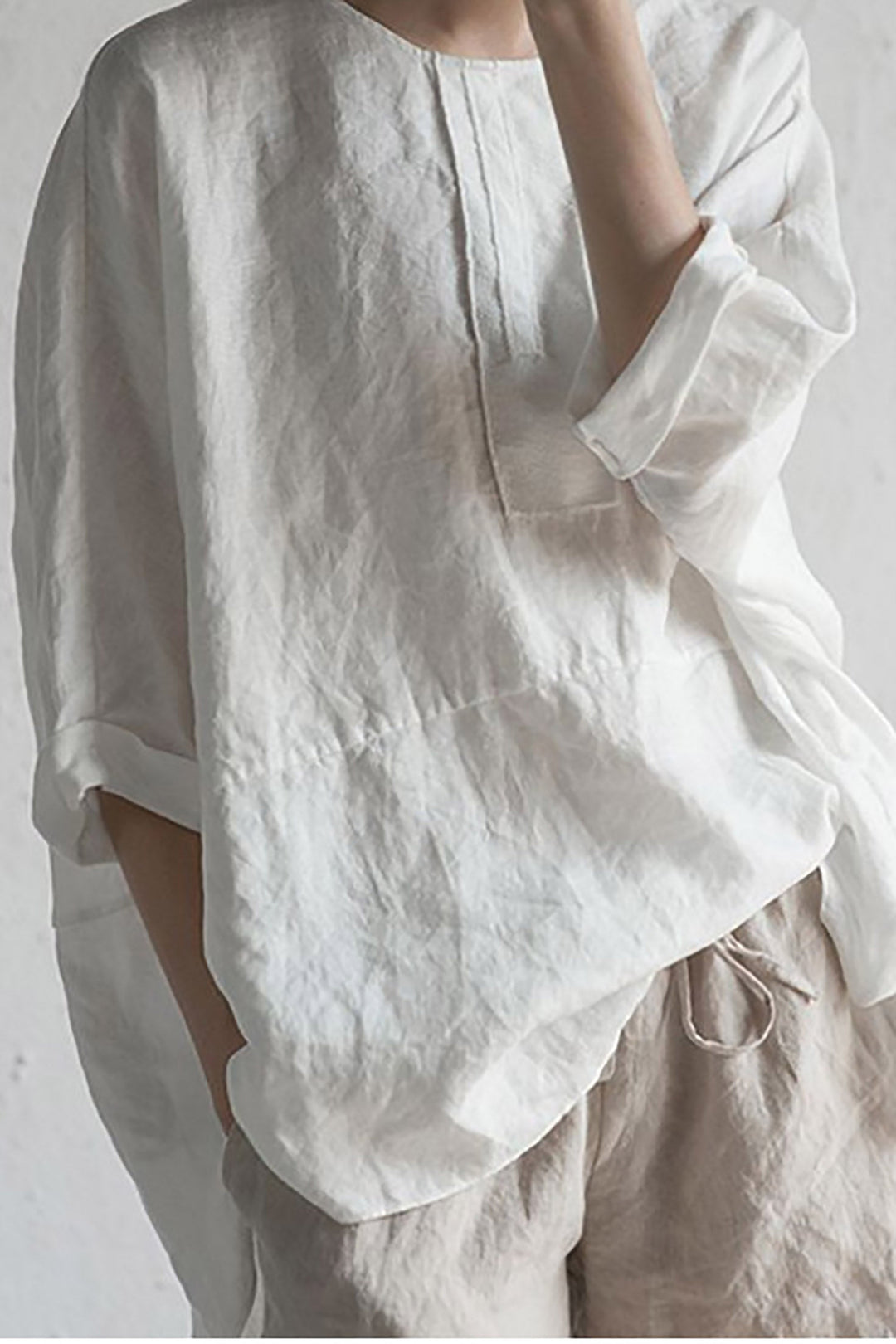 Damen Strickjacke aus Leinen mit halben Ärmeln und Rundhalsausschnitt