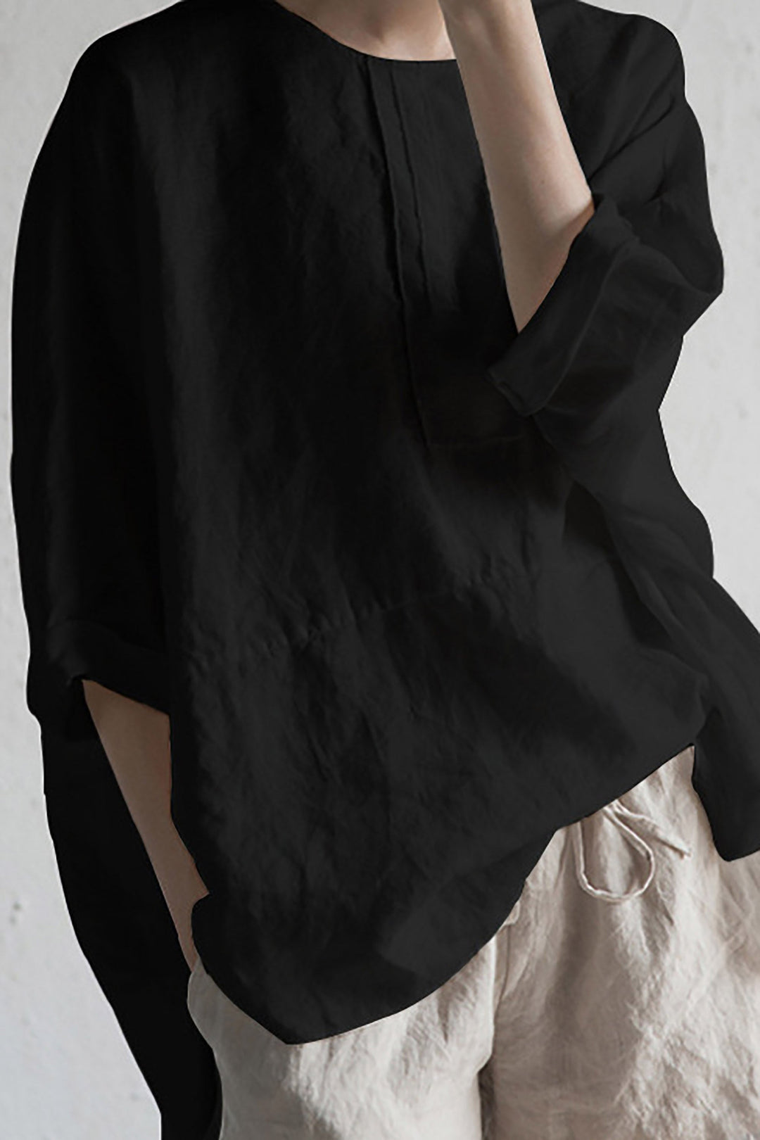 Damen Strickjacke aus Leinen mit halben Ärmeln und Rundhalsausschnitt