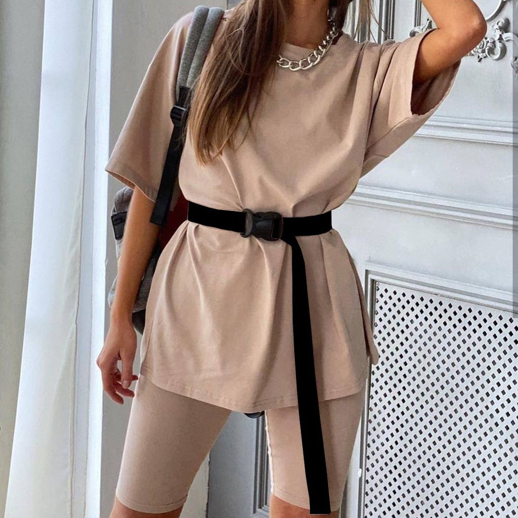 Damen sportliches Zweiteiliges Set mit T-Shirt und Shorts WW