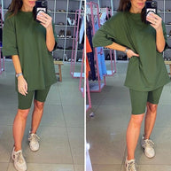 Damen sportliches Zweiteiliges Set mit T-Shirt und Shorts WW