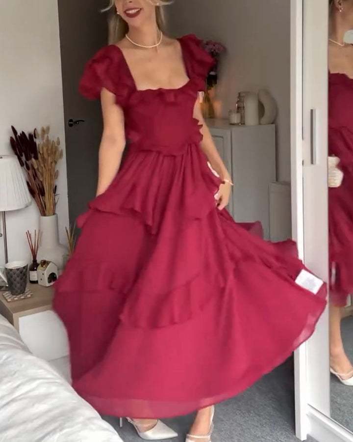 Rückenfreies Kleid mit quadratischem Ausschnitt