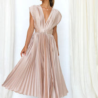 WW | Faltendes Plunge Midi Kleid