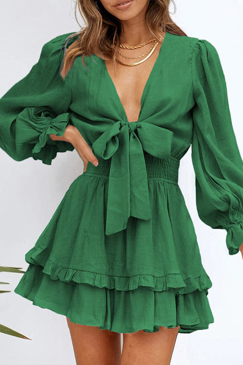 WW | Drücke Dich aus Rüschenschleifen Mini Kleid