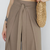 Weite Leinenhosen