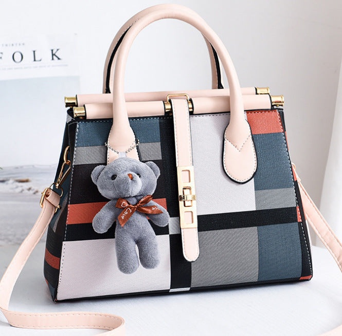 WW | Zeitlose Eleganz in Einer Geräumigen Handtasche