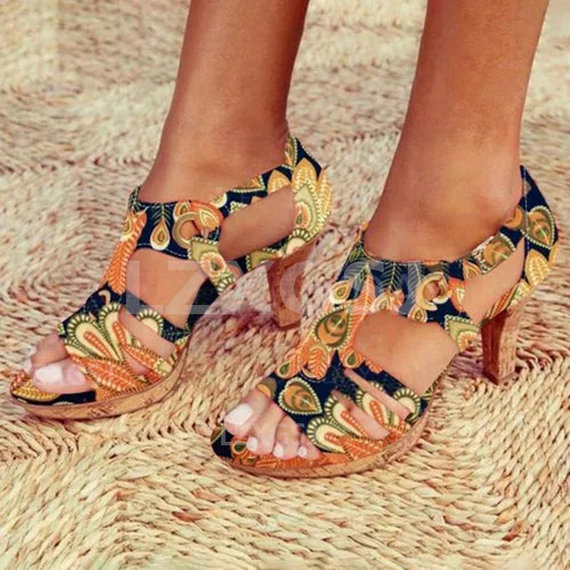 WW | Dicke Absatz Ethno Damensandalen