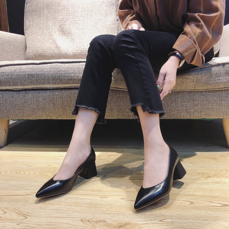 Damen Elegante und komfortable Pumps mit stabilen Blockabsätzen W&W Mode