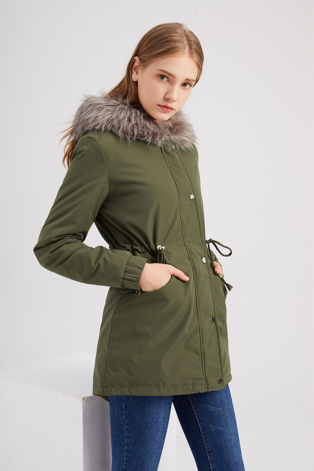 WW | Damen-Parka mit Kapuze und modernem Design