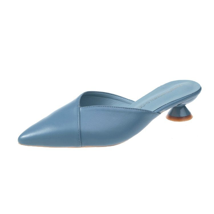 Damen elegante Mules mit einzigartigem spitzen Zehenbereich und trendigem Blockabsatz W&W Mode
