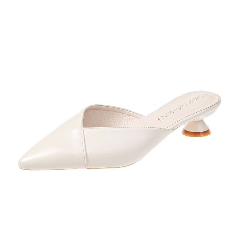 Damen elegante Mules mit einzigartigem spitzen Zehenbereich und trendigem Blockabsatz W&W Mode