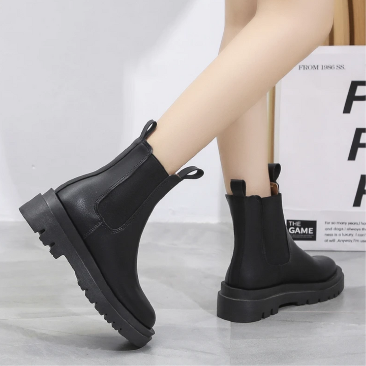 W&W Mode | Damen Chelsea Boots mit Elastischen Seiten und Zugschlaufen