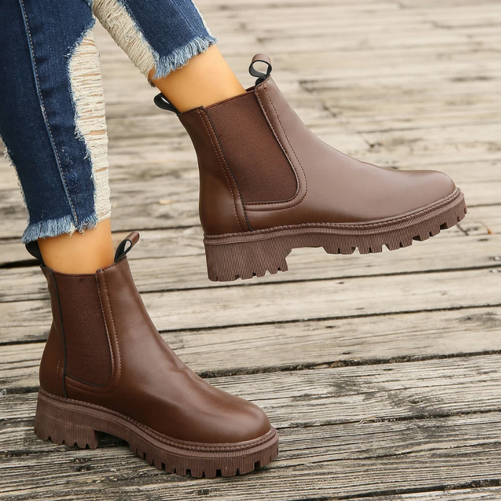 W&W Mode | Damen Chelsea Boots aus Leder mit Zugschlaufen