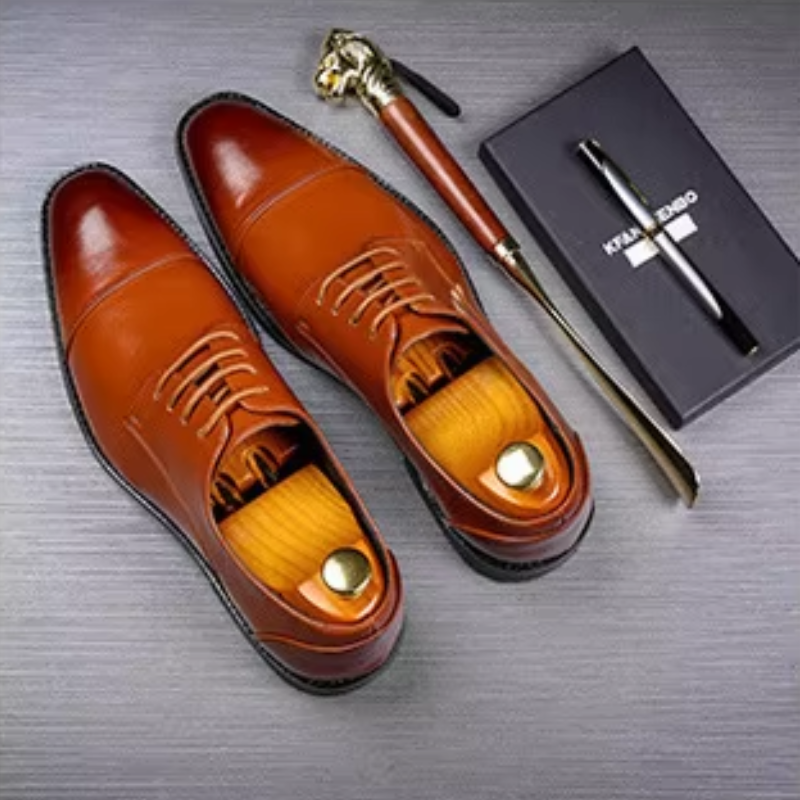 WW | Luxuriöse Leder Herrenschuhe Mit Schnürung Und Polierter Oberfläche
