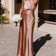 WW | Satin-Fishtail-Maxikleid mit V-Ausschnitt für Damen