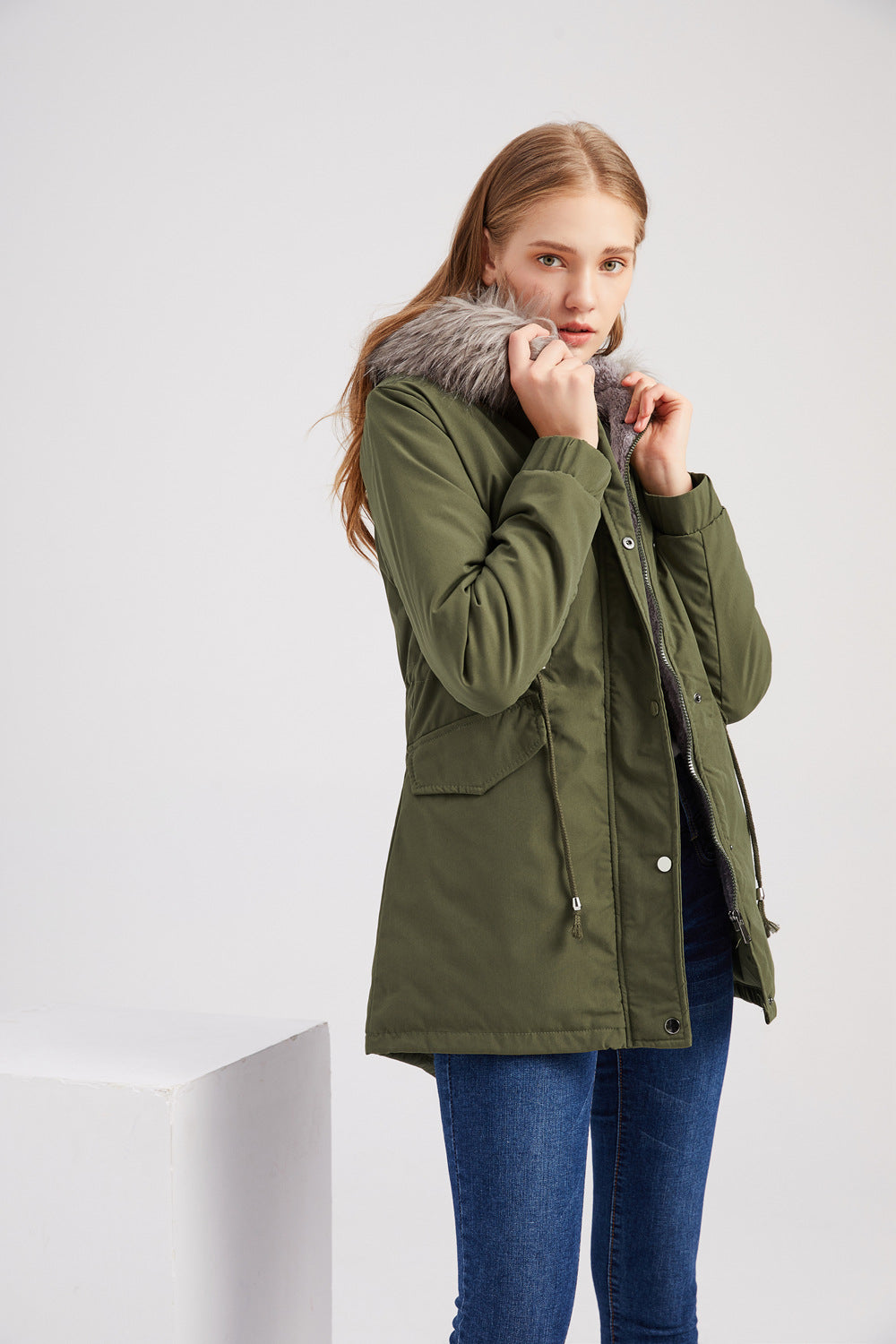 W&W Mode | Damen-Parka mit Kapuze und modernem Design