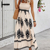 Apricotfarbenes ärmelloses Träger-Maxikleid