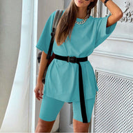 Damen sportliches Zweiteiliges Set mit T-Shirt und Shorts WW