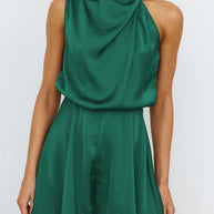 WW | Elegante Einfarbige Falt-Halteroverall
