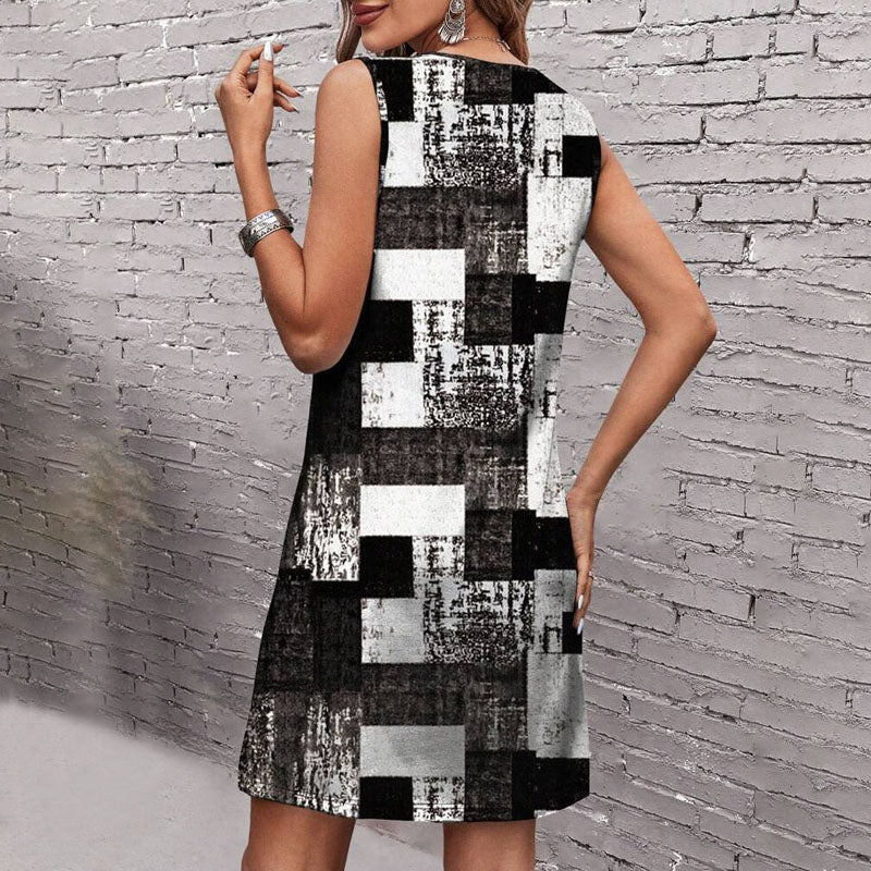 WW Sommerkleid | Elegantes Kleid mit quadratischen Details