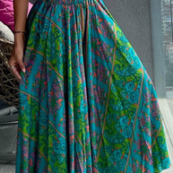 WW | Elegante, lockere Hose mit hohem Bund und ganzflächigem A-Typ Blumenmuster