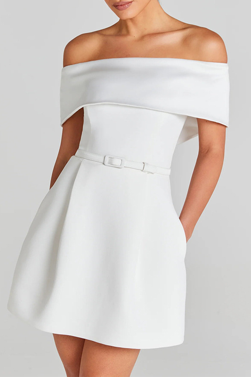 WW | Sexy Einfarbige Tasche Schnürung Off Shoulder A Linie Kleider - 3 Farben
