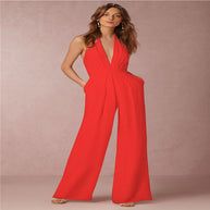WW | Ärmelloser Halterneck Jumpsuit