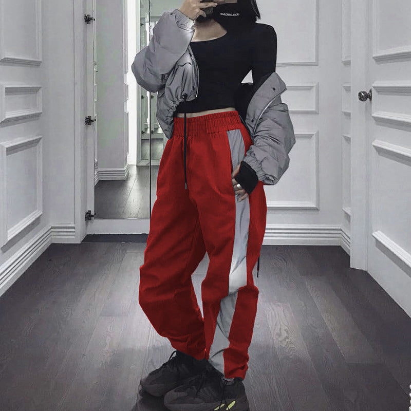 Damen Sportliches Jogginganzug mit reflektierenden Akzenten WW
