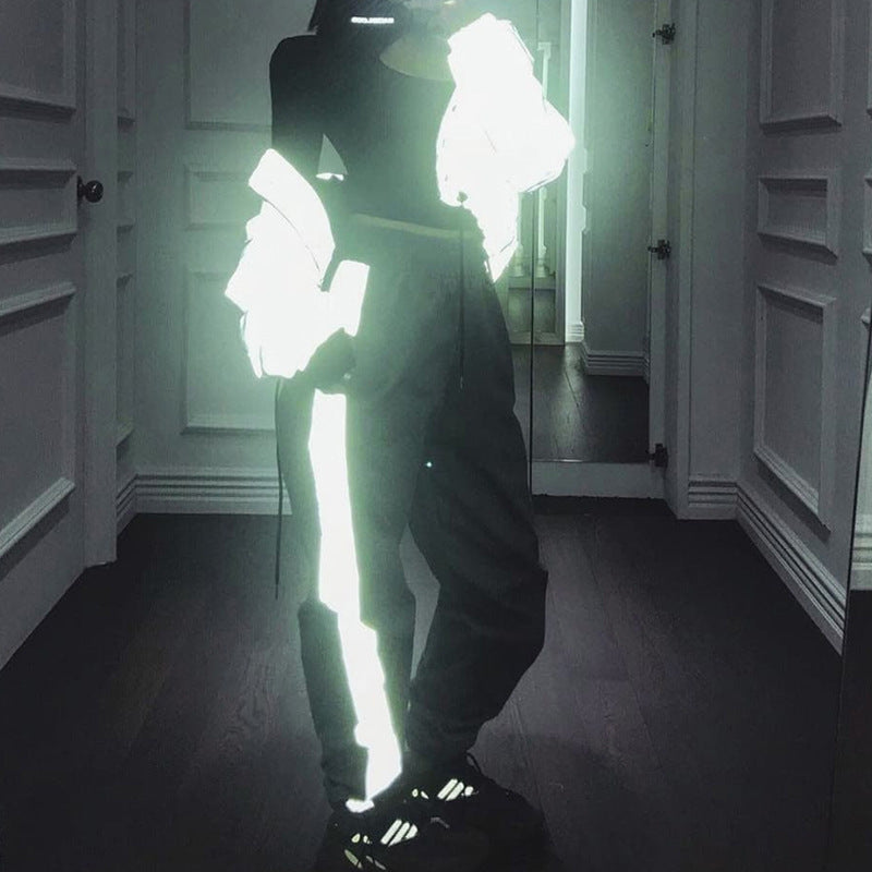 Damen Sportliches Jogginganzug mit reflektierenden Akzenten WW