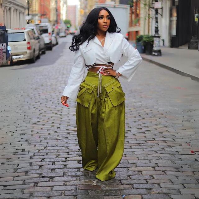 WW | Hochgeschnittene Cargohose mit Gürteldetail