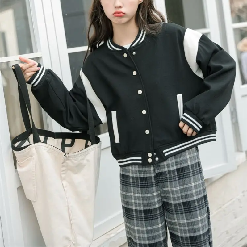 WW | Bomberjack Damen Trendy Varsity Jacke mit Knopfleiste und Legerer Passform