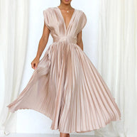WW | Faltendes Plunge Midi Kleid