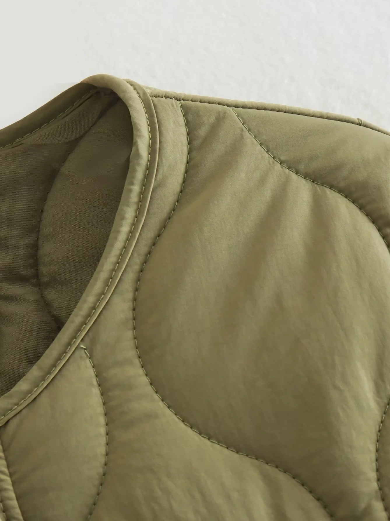 WW | Gepolsterte Jacke Damen, Leichtes Übergröße Modell Mit Taschen, Knopfverschluss