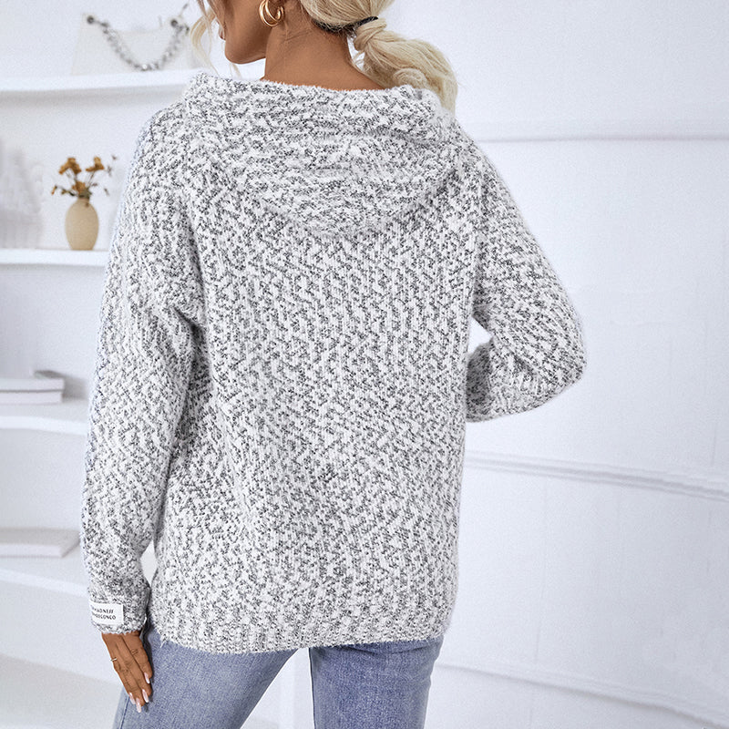 W&W Mode trifft Funktionalität: Entdecke Nora's Kapuzen-Cardigan