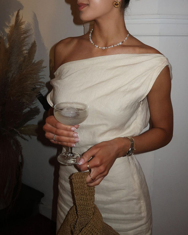 Leinenkleid mit schräger Schulter