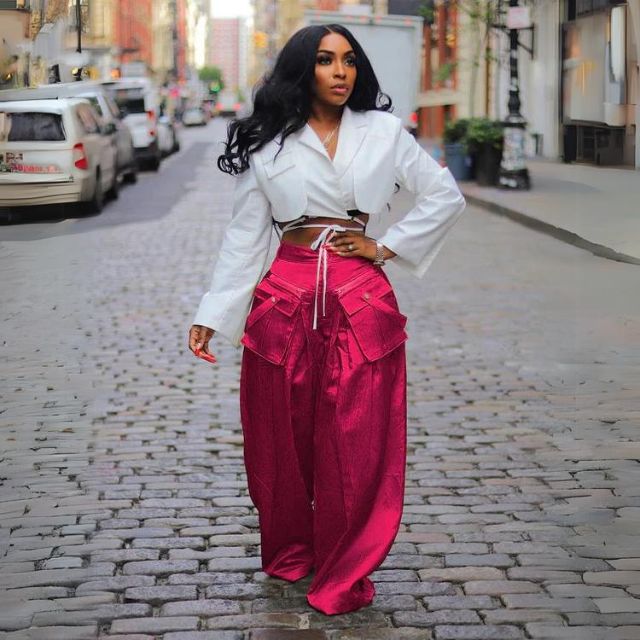 WW | Hochgeschnittene Cargohose mit Gürteldetail