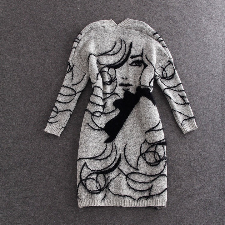 Damen Strickkleid mit künstlerischem Design und eleganter Silhouette W&W Mode