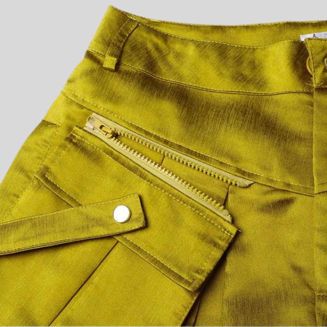 W&W Mode | Hochgeschnittene Cargohose mit Gürteldetail