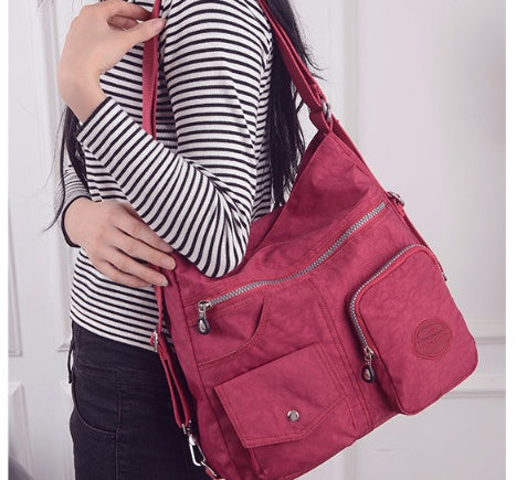 WW | Designer Handtasche Aus Wasserfestem Bylon Stoff Mit Großem Fassungsvermögen