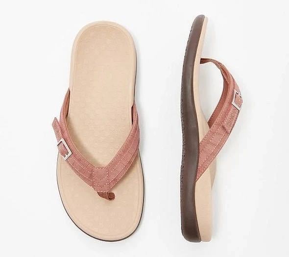 WW | Flache Damenhausschuhe Mit Veganem Leder Und Metallakzenten