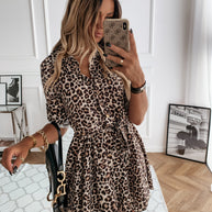 WW | Wickel vorne Kurzarm Mini Kleid