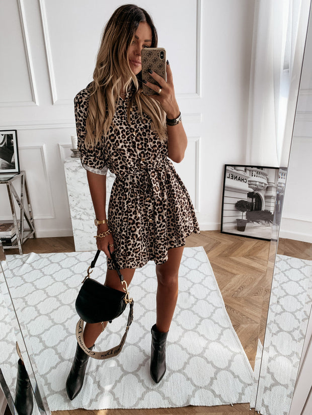 WW | Wickel vorne Kurzarm Mini Kleid