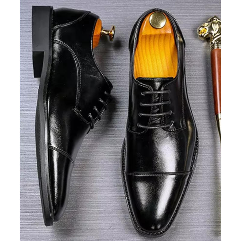 WW | Luxuriöse Leder Herrenschuhe Mit Schnürung Und Polierter Oberfläche