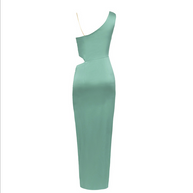 Asymmetrisches, figurbetontes Maxikleid mit hohem Schlitz | Grün