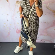 WW | Kurzärmliges Kleid mit Leopardenmuster und V-Ausschnitt