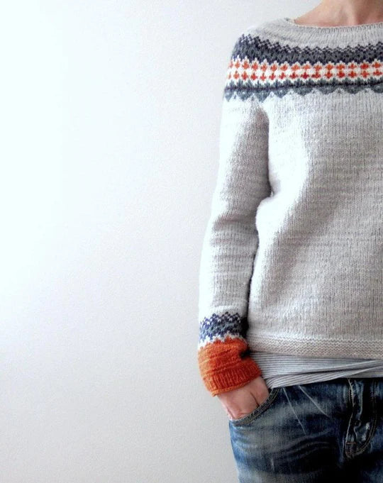 W&W Mode - Grauer Pullover im Boho-Stil